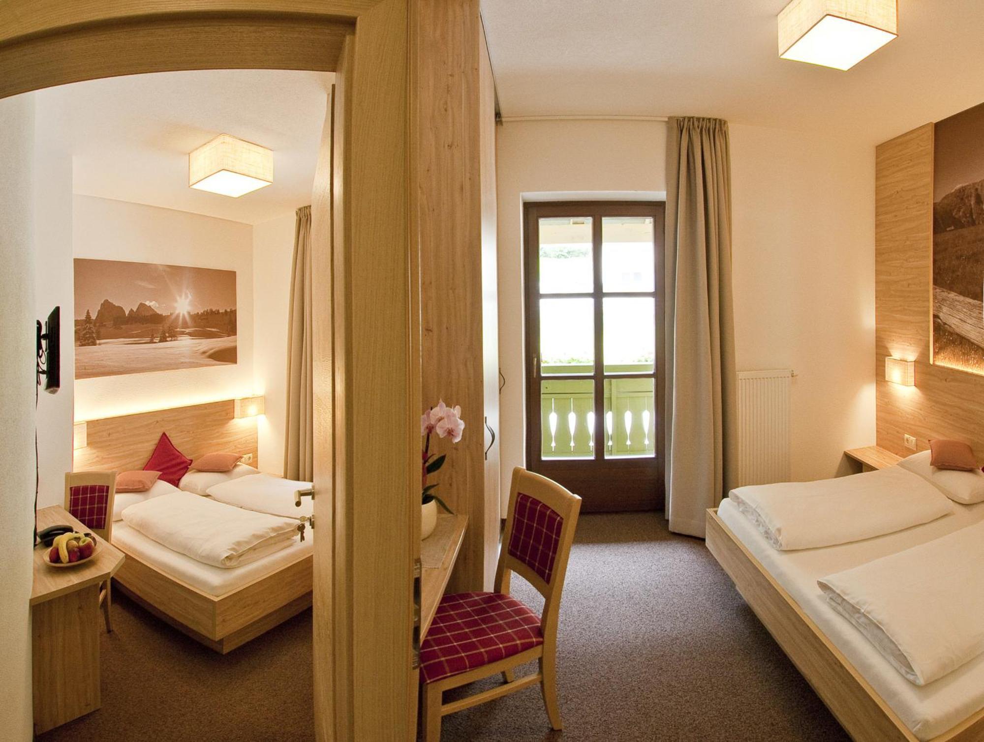 Hotel Anewandter Brunico Habitación foto